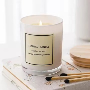 Portavelas blanco moderno de artesanía H.M.A con interior dorado y tapa para uso a granel y necesidades de estilo en el hogar - Product Image 3