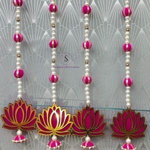 Tenture murale en Lotus artificiel traditionnel avec des cordes de perles pour Mehendi Haldi décor Diwali décoration murale toile de fond de mariage - Product Image 2