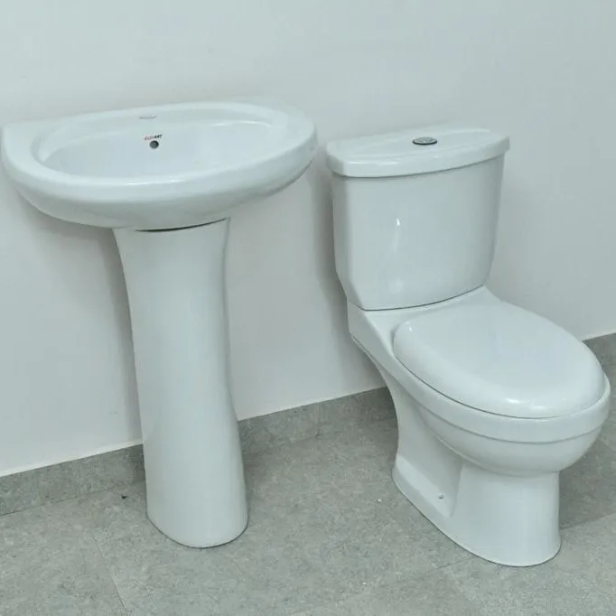 S-trap et p-trap Monté Au Sol Cyclone Rinçage Méthode En Céramique Deux Pièces Toilettes Toilettes