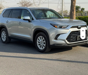 Toyota Grand Hiander - XLE-AW 2024 Económico y Versátil - Product Image 1