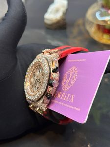 Montre Mossanite de luxe de qualité supérieure pour hommes montre mécanique automatique squelette rouge avec pierres précieuses disponible au prix d'exportation - Product Image 5