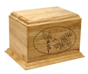 Elegante urna de madera para cremación de mascotas con diseño de colibrí grabado a medida, urna de madera para fotos de mascotas. - Product Image 6