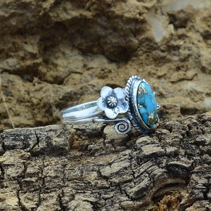 Elegante Anillo Hecho a Mano de Plata 925 y Turquesa Natural de Cobre, Gema de Corte Ovalado, Joyería, Regalo para Ella - Product Image 2