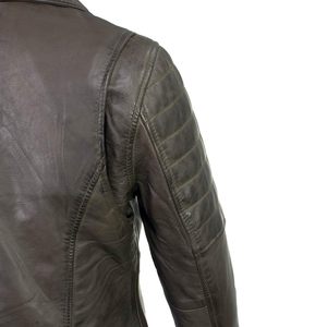 Por encargo de alta calidad suave Moto Mujeres Chaqueta de cuero de fábrica al por mayor Señoras Biker Cinturón Chaqueta de cuero - Product Image 5