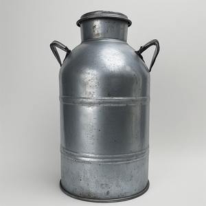 Boîte à lait galvanisée élégante avec surface à patine argentée Artisan fait à la main conçu pour des intérieurs décoratifs et fonctionnels - Product Image 5