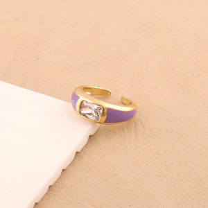 Solitario baguette forma cristal cuarzo esmalte lavanda color cúpula estilo anillo latón 18K chapado en oro unisex usar anillos ajustables - Product Image 2