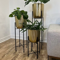Jarrón de Flores de Hierro Forjado a Mano de Excelente Calidad, Diseño Costero Moderno, Acabado Dorado, para Decoración de Bodas y Hogar