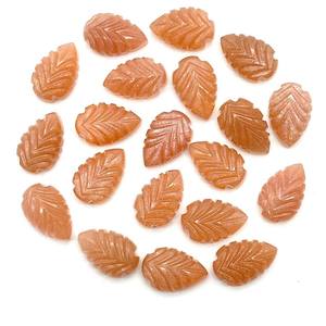 Cuentas de Piedra Lunar Melocotón en Forma de Hoja Talladas a Mano de 14 MM para la Elaboración de Joyas - Product Image 4