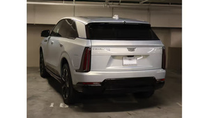 2025 Cadillac Escalade IQ Sport 2 Seminuevo en Excelentes Condiciones - Product Image 3