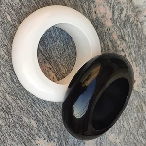 Brazalete de Acrílico de Diseño Moderno, Joyería Única para Mujer, Hecho a Mano, Ecológico, Personalizable, Multicolor, Marca HUSSAIN - Product Image 1