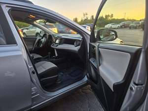 TOP CONDITION 2017 Toyota RAV4 Hybride Limited Transmission Automatique AWD - Product Image 3