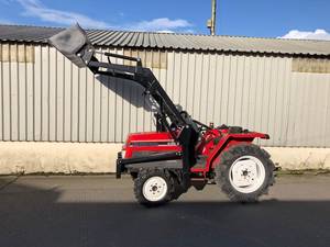 Tracteur compact à roues F-24D 24HP 4x4 avec chargeur frontal, moteur diesel 3 cylindres 1,4L, direction assistée manuelle 9F/3R, livraison gratuite - Product Image 3