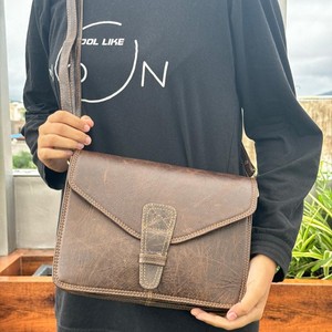 Sac à bandoulière en cuir pleine fleur vintage élégant fait à la main sac à main vintage en cuir véritable pour femmes sacs à main personnalisés de luxe occidental - Product Image 3