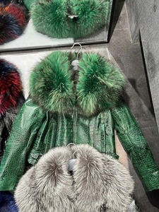 Veste en cuir élégante pour femmes de haute qualité authentique, design personnalisé en nylon pour l'automne/hiver, imperméable, coupe-vent, meilleure qualité pour l'extérieur - Product Image 6