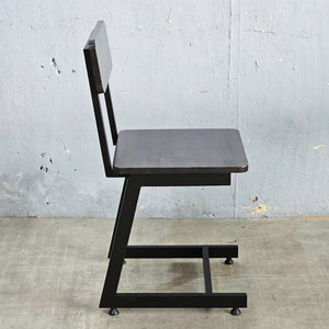 Silla Infantil de Diseño Minimalista SC052, Respaldo de Madera Contrachapada Resistente y Patas de Hierro en Forma de C para Uso en el Aula Escolar - Product Image 6