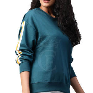 สเวตเชิ้ตแบบสวมศีรษะสำหรับผู้หญิงทรงพอดีตัว - Product Image 2