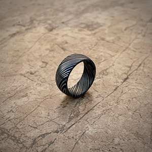 El mejor anillo de compromiso y boda de acero de Damasco de acero inoxidable de grado DIY para hombres OEM personalizable por Expert Knives Maker - Product Image 2