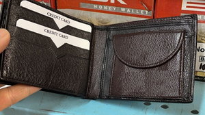 High Quality <b>Men's</b> Bifold <b>Leather</b> Wallet Stylish Trendy Lining <b>Purse</b> Genuine <b>Leather</b> RFID Feature Real Decorated Flower Lock set - Product Image 3