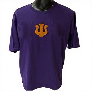 Fraternidad al por Mayor | Omega |   Camiseta de algodón jersey morada para hombre, transpirable, de secado rápido, con estampado en el bajo. - Product Image 1