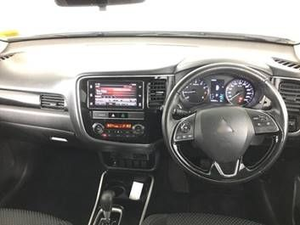 SUV 4x4 d'occasion 2.4 L essence automatique conduite à droite luxe 22 Km - Product Image 3