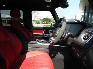 Mercedes-AMG Clase G G63 SUV 2024 Usado, Cuero de Alta Calidad, Transmisión Automática de 6 Velocidades, Volante a la Derecha/Izquierda - Product Image 5