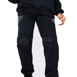 Ensemble de survêtements streetwear 2 pièces pour hommes, 100 % coton respirant, avec capuche et motif imprimé numérique personnalisé entièrement orné de strass, OEM - Product Image 3