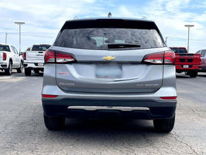 Maravilloso Equinox Premier AWD Gris 2023, Usado, con Llantas de Aleación Oscuras, Asientos de Cuero, Sistema de Navegación y Encendido Remoto - Product Image 6