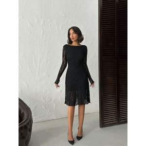 Manteau d'hiver élégant et moderne en fausse fourrure marron foncé Topshow, robes de soirée en gros - Product Image 3