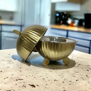 Base de madera de diseño de estilo árabe con tapa de metal para servir alimentos, utensilios de cocina y suministros para restaurantes y hoteles - Product Image 4