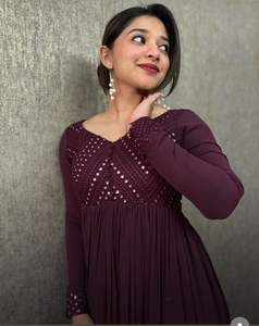 Robe de soirée de créateur, tenue de travail de Type Anarkali, couleur marron, renard Georgette avec doublure complète, broderie miroir - Product Image 2