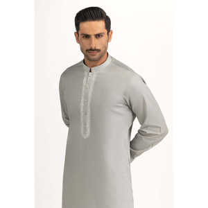 Trajes Básicos de Satén en Corte Regular Modelo SK-STY25-022 - Product Image 2