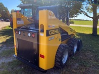 Chargeuse compacte sur chenilles GEHL R165 2023 avec moteur diesel et puissance de levage élevée pour travaux de construction
