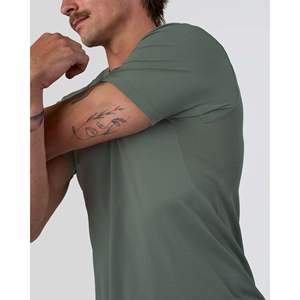 T-shirt sans couture AeroFLX+ pour homme - Graphite - Product Image 2