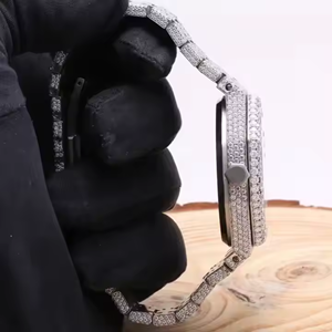 Montre à Quartz de Style Hip Hop de haute qualité pour hommes femmes Moissanite diamant fait à la main boîtier en acier inoxydable mode verre d'affaires - Product Image 4