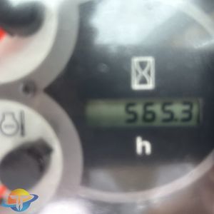 Excavadora de cadenas usada Komatsu PC56, equipo usado de calidad con peso operativo de 5 toneladas, buen estado, precio económico. - Product Image 3