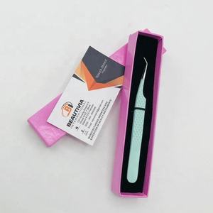 Pince à épiler professionnelle d'extension de cils à poignée en diamant Extensions de cils en fibre pointue en acier durable à 45 degrés de marque privée - Product Image 5