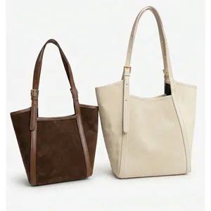 Borsa a Tracolla Morbida in Vera Pelle Scamosciata e Pelle Dollaro - Made in Italy - Art. 26076 - Product Image 4