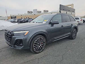 Audi SQ7 2025 d'occasion en excellent état - Product Image 2