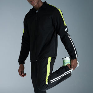 Ensemble 2 pièces de jogging zippé pour l'hiver personnalisé survêtement en polyester et nylon survêtements coupe-vent pour hommes - Product Image 2