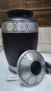 Urnas Metálicas Ecológicas Resistentes a la Intemperie para Jardines Conmemorativos al Aire Libre, Tamaño y Color Personalizables, Garantía de 2 Años, Venta al Por Mayor - Product Image 6