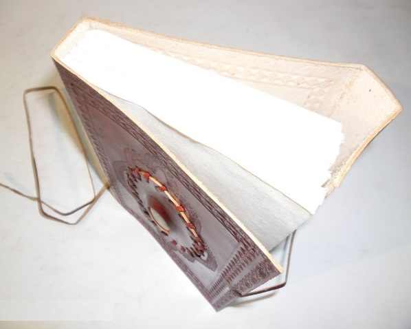 Customizable Genuine Leather Stone Binding Vintage Journal Personalized Travel Writing Notebook with Recyclable Handmade Paper