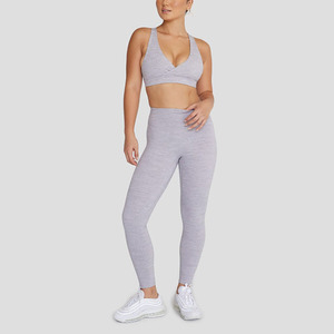 Logo personnalisé grande taille respirant couleur unie femmes yoga gym fitness vêtements de sport 2 pièces ensemble sans manches écologique - Product Image 2