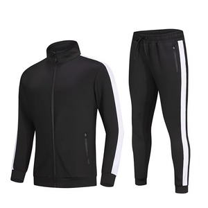 Ensemble de survêtement pour hommes en Offre Spéciale Ensemble de vêtements de sport élégant et respirant Parfait pour Gym Fitness Vêtements de jogging légers pour hommes - Product Image 1