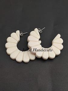 Pendientes colgantes de resina de estilo Vintage hechos a mano para mujeres y niñas, joyería de moda inspirada en el desgaste occidental - Product Image 4