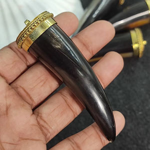 Collier pendentif en corne de buffle, bijoux tribaux naturels et durables pour femmes, haute qualité - Product Image 1