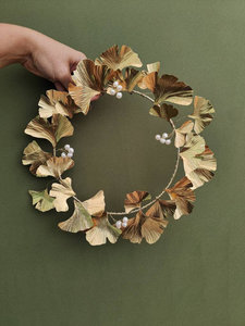Elegant Iron Christmas <b>Wreath</b> in Golden Finished High Quality Flower <b>Wreath</b> Christmas Stocking - Product Image 3