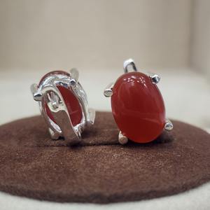 Pendientes de Plata de Ley 925 de excelente calidad hechos a mano de diseñador inglés para mujer, forma ovalada, compromiso de piedras preciosas de ónix rojo - Product Image 3