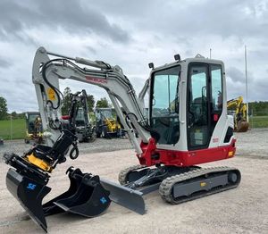 รถขุดตีนตะขาบมือสองแท้รุ่น Takeuchi TB225/TB260 ขนาด 3.5 ตัน /JCB/ ปั๊มเกียร์บ็อกซ์ PLC ทนทานจากญี่ปุ่น - Product Image 2