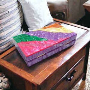 Bolso de Mano de Resina para Mujer, Elegante Bolso de Mano de Resina, Bolso de Mano de Resina Moderno de Falak World Export - Product Image 3