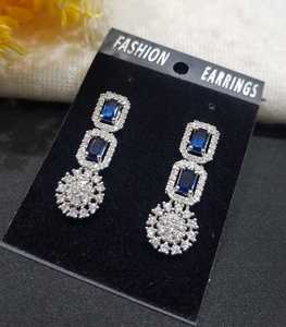 Nuevo pendiente de diamante americano brillante para boda, estilo étnico de moda para ropa informal y de oficina, hecho a mano en la India - Product Image 6